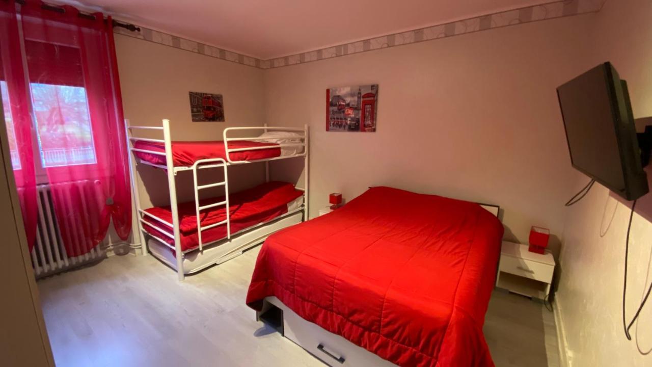 Hotel Le Bambi Бом-ле-Дам Екстериор снимка